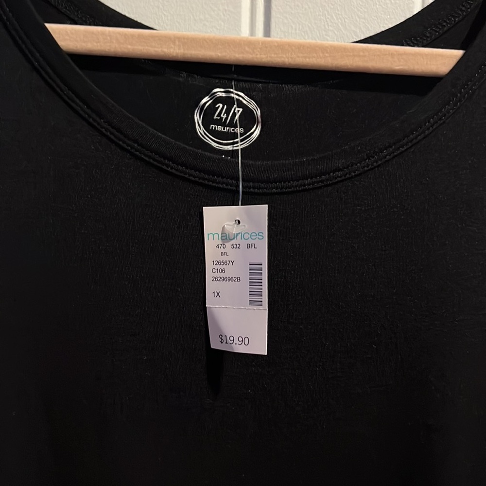 Women’s Maurices 1x long sleeve shirt. New with tags. - Picture 3 of 4